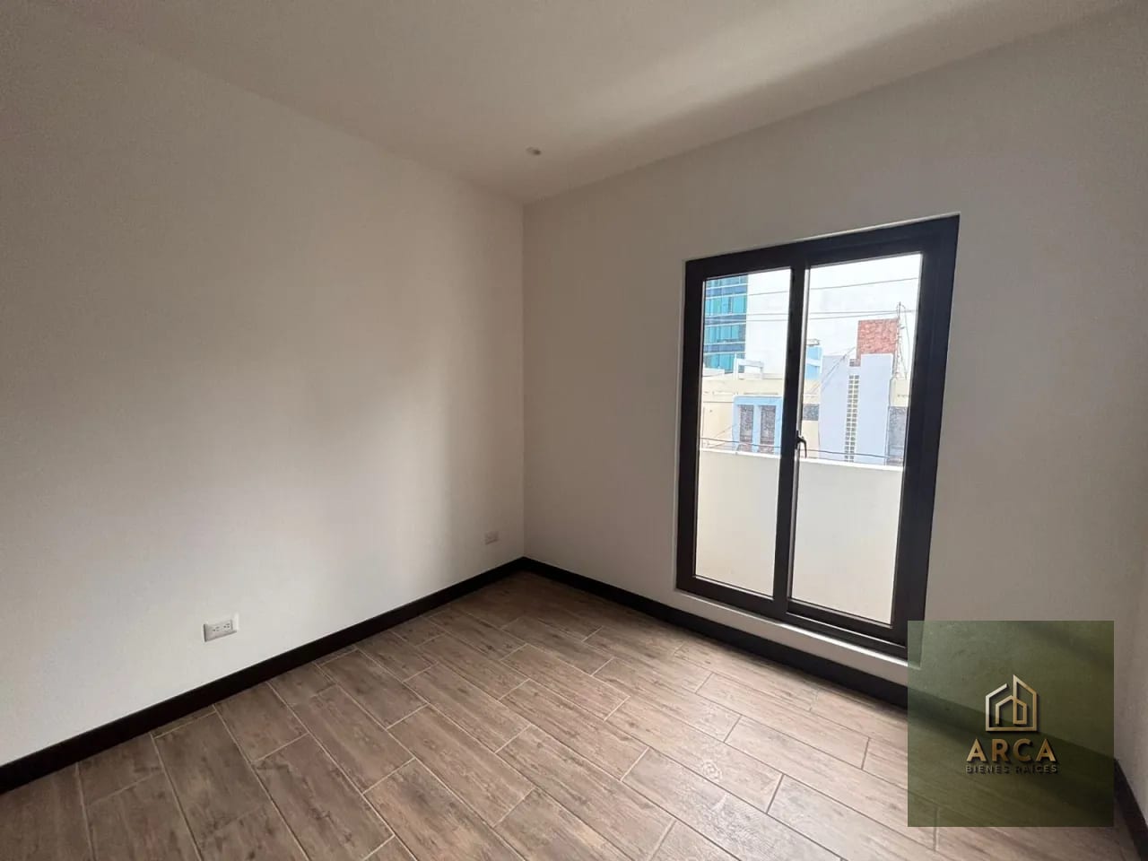 Apartamento en alquiler zona 10 — Apartamento en Alquiler en Habitat Ciudad Vieja, Zona 10, Guatemala, Ciudad — foto 3 de 11