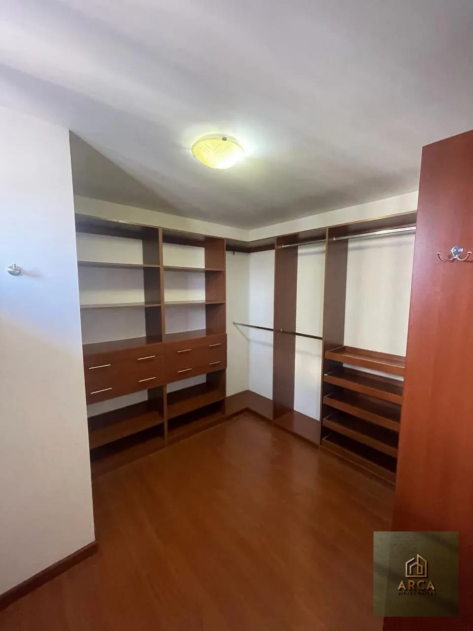 Apartamento en alquiler zona 15 — Apartamento en Alquiler en Zona 15, Guatemala, Ciudad — foto 5 de 8