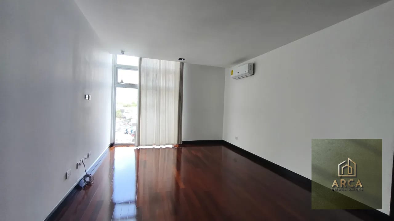 Apartamento en alquiler zona 10 — Apartamento en Alquiler en Zona 10, Guatemala, Ciudad — foto 10 de 14