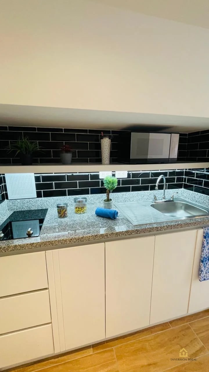 Rento Apto Q4,700 | Zona 10 | Edificio: 21 Loft | Amueblado y Equipado — Apartamento en Alquiler en Oakland I, Zona 10, Guatemala, Ciudad — foto 5 de 7