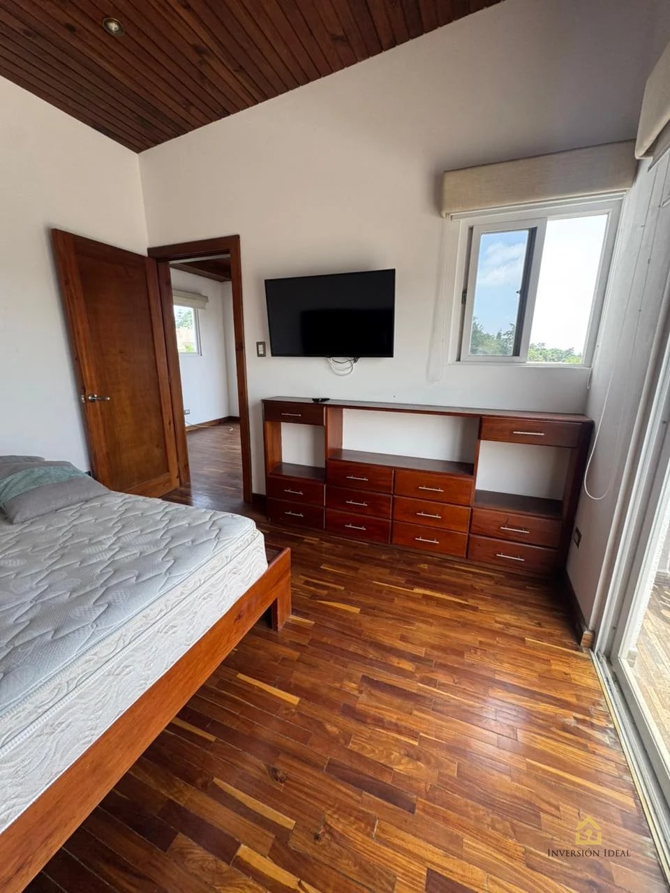 Rento Apto Q5,700 | Zona 16 | Edificio Lindora Loft | Amueblado y Equipado — Apartamento en Alquiler en La Montaña, Zona 16, Guatemala, Ciudad — foto 3 de 17
