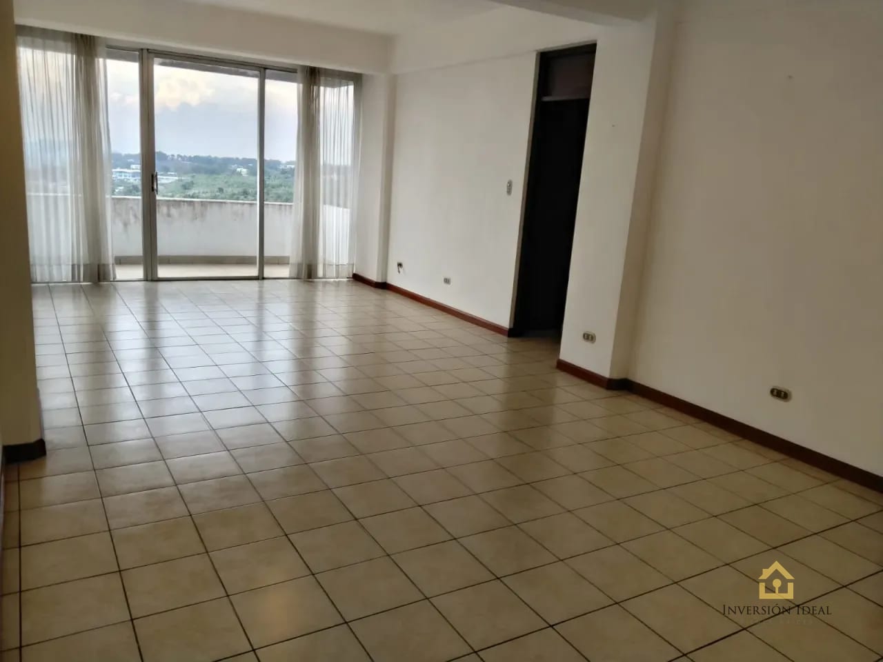 Apartamento en renta - Q6,200 - Edificio Convista Z.15 - 1 Hab + Cuarto de Servicio — Apartamento en Alquiler en San Lázaro, Zona 15, Guatemala, Ciudad — foto 1 de 10