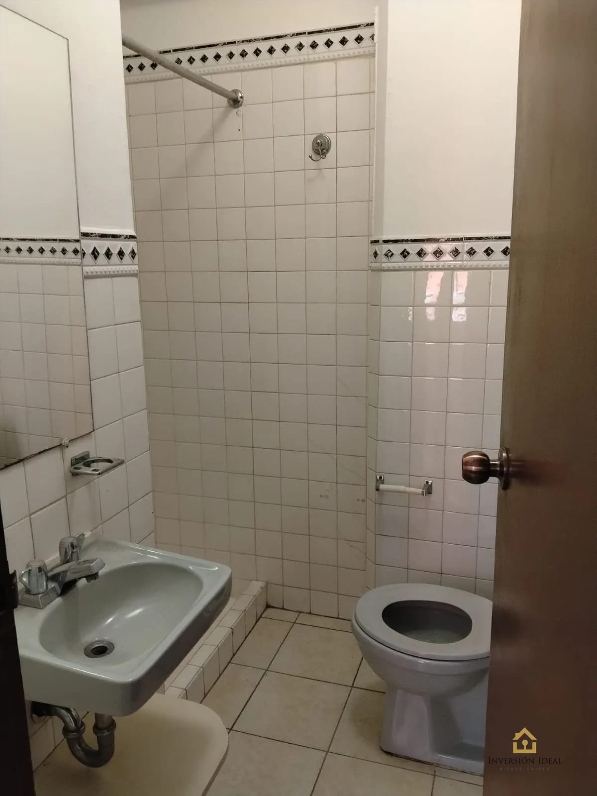 Apartamento en renta - Q6,200 - Edificio Convista Z.15 - 1 Hab + Cuarto de Servicio — Apartamento en Alquiler en San Lázaro, Zona 15, Guatemala, Ciudad — foto 7 de 10