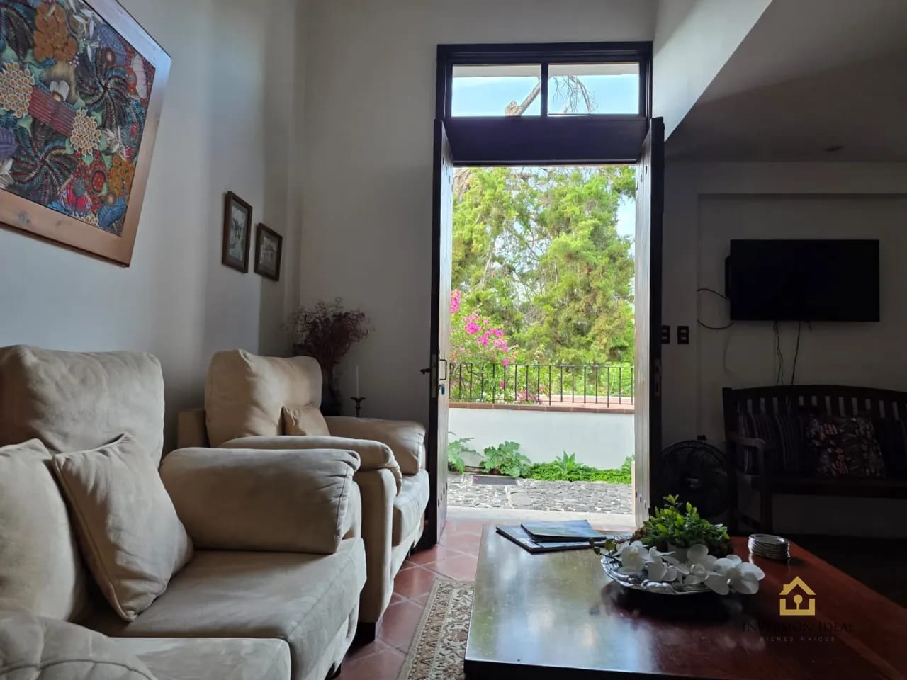 CASA EN VENTA CONDOMINIO VILLA OROTAVA ANTIGUA GUATEMALA — Casa en Venta en Villas Orotava, Antigua, Sacatepéquez — foto 2 de 10