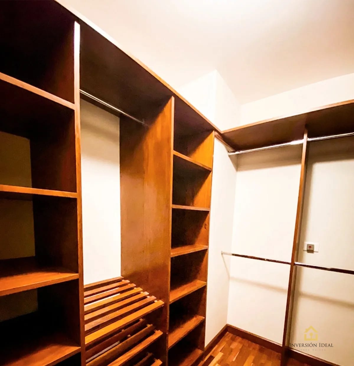 Apartamento en renta 2 parqueos 104 mts² - Q8,100 + IVA | zona 15 — Apartamento en Alquiler en Casa Alhambra, Zona 15, Guatemala, Ciudad — foto 3 de 14