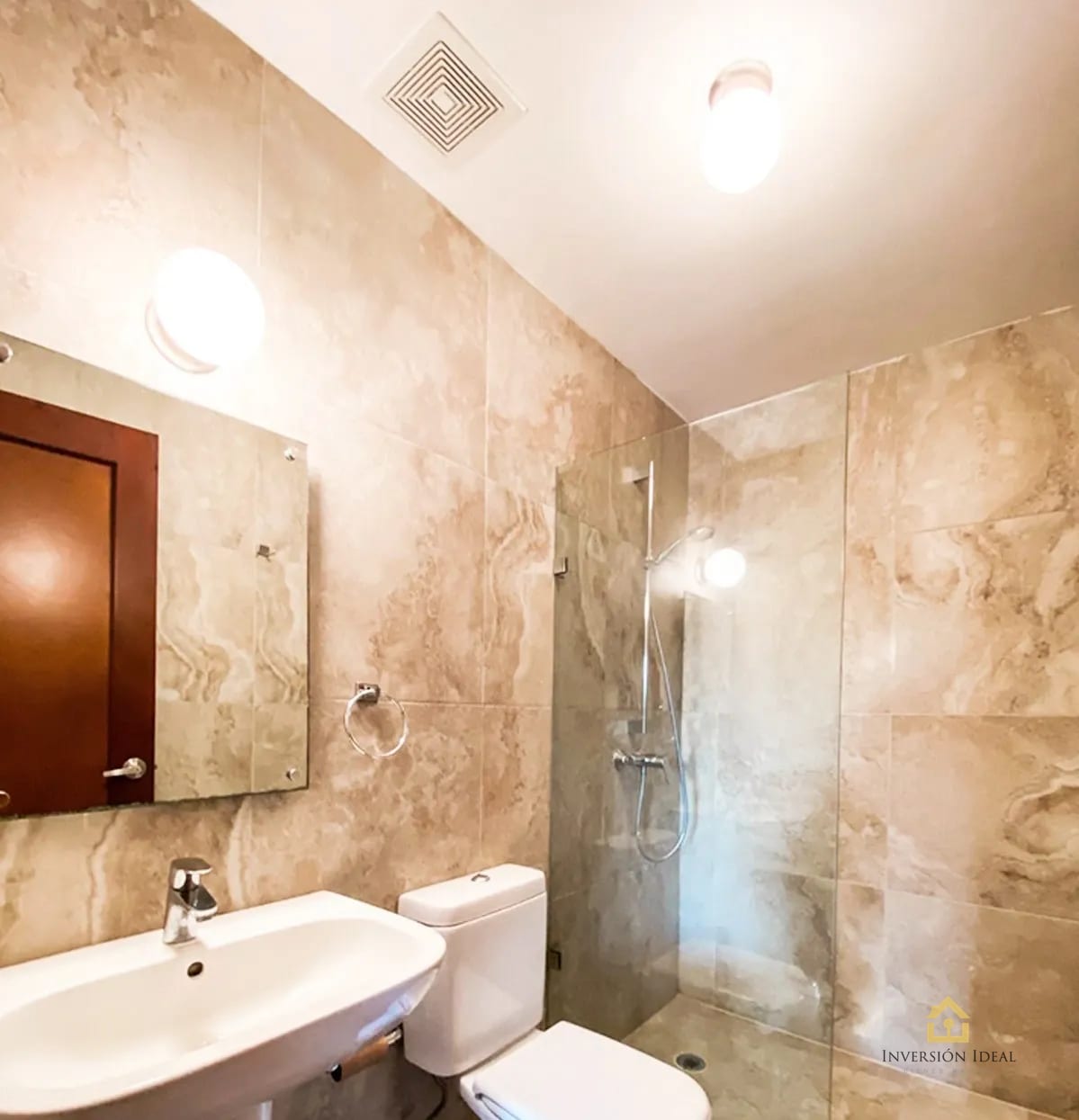 Apartamento en renta 2 parqueos 104 mts² - Q8,100 + IVA | zona 15 — Apartamento en Alquiler en Casa Alhambra, Zona 15, Guatemala, Ciudad — foto 5 de 14