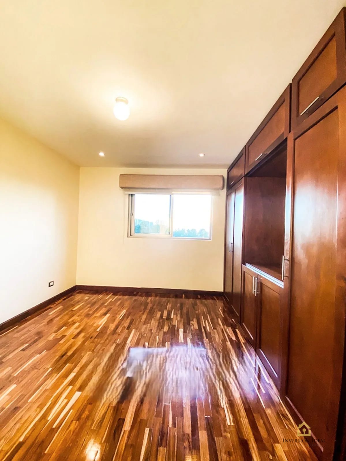 Apartamento en renta 2 parqueos 104 mts² - Q8,100 + IVA | zona 15 — Apartamento en Alquiler en Casa Alhambra, Zona 15, Guatemala, Ciudad — foto 7 de 14