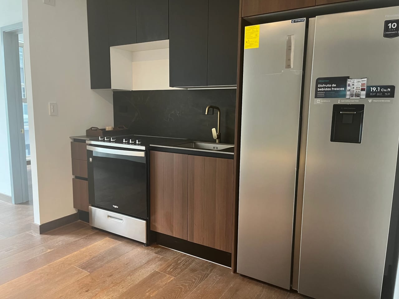 LINDO APARTAMENTO DE DOS DORMITORIOS EN ATARAH TORRE I — Apartamento en Alquiler en Atarah, Zona 10, Guatemala, Ciudad — foto 4 de 6