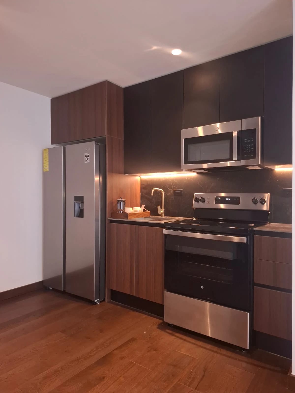 Apartamento en RENTA para estrenar — Apartamento en Alquiler en Zona 10, Guatemala, Ciudad — foto 1 de 10