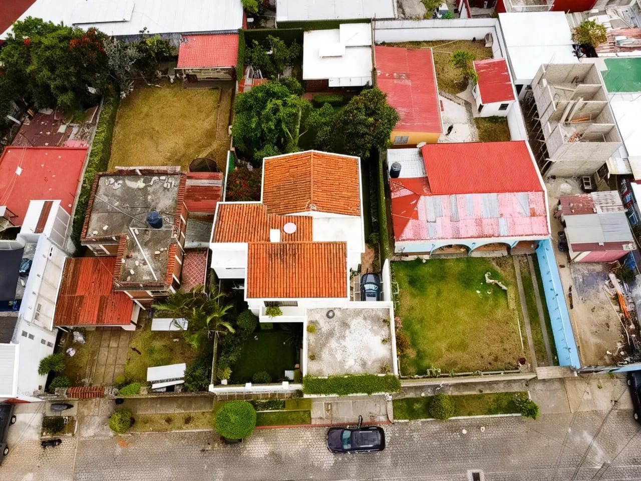 Casa en Venta a una Cuadra de la Roosevelt — Casa en Venta en Zona 2 Mixco, Guatemala, Ciudad — foto 9 de 16