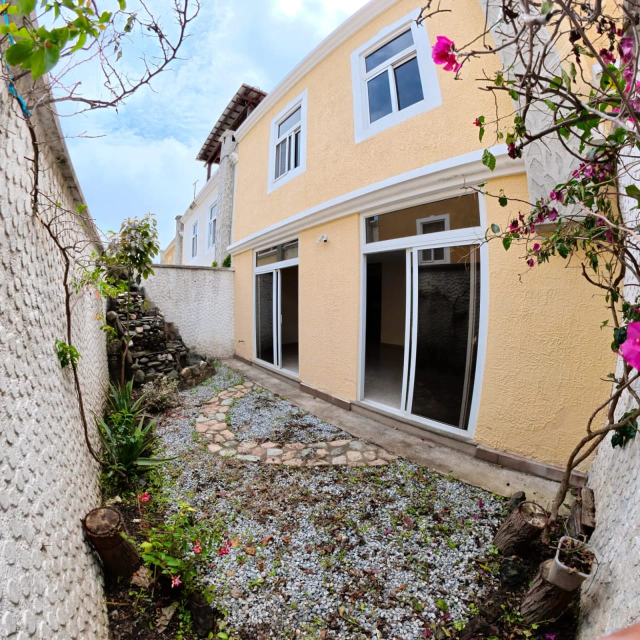 Casa en VENTA Condominio Entre Encinos Km.25.5 San Lucas Sacatepéquez — Casa en Venta en San Lucas Sacatepéquez, Sacatepéquez — foto 5 de 15