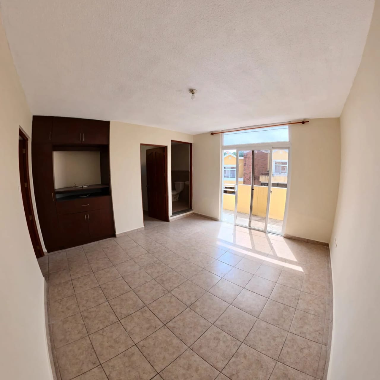 CASA EN VENTA – CONDOMINIO ENTRE ENCINOS 📍 San Lucas Sacatepéquez — Casa en Venta en San Lucas Sacatepéquez, Sacatepéquez — foto 4 de 6