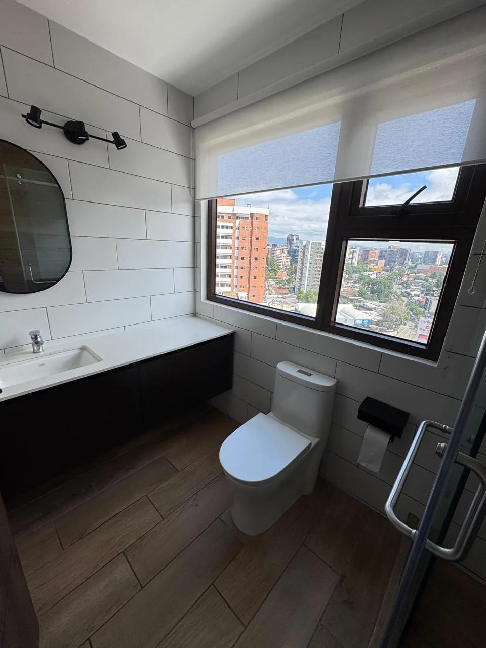 Apartamento en renta, Edificio Marques de Oakland zona 10 — Apartamento en Alquiler en Marques de Oakland, Zona 10, Guatemala, Ciudad — foto 7 de 14