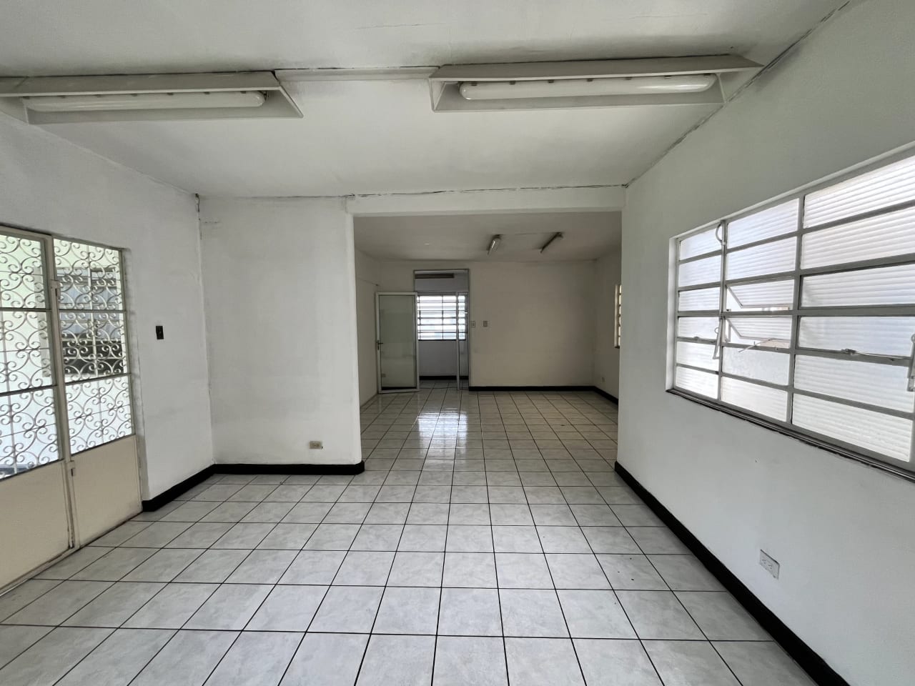 Oficina en alquiler, Avenida Petapa — Oficina en Alquiler en Zona 12, Guatemala, Ciudad — foto 11 de 13
