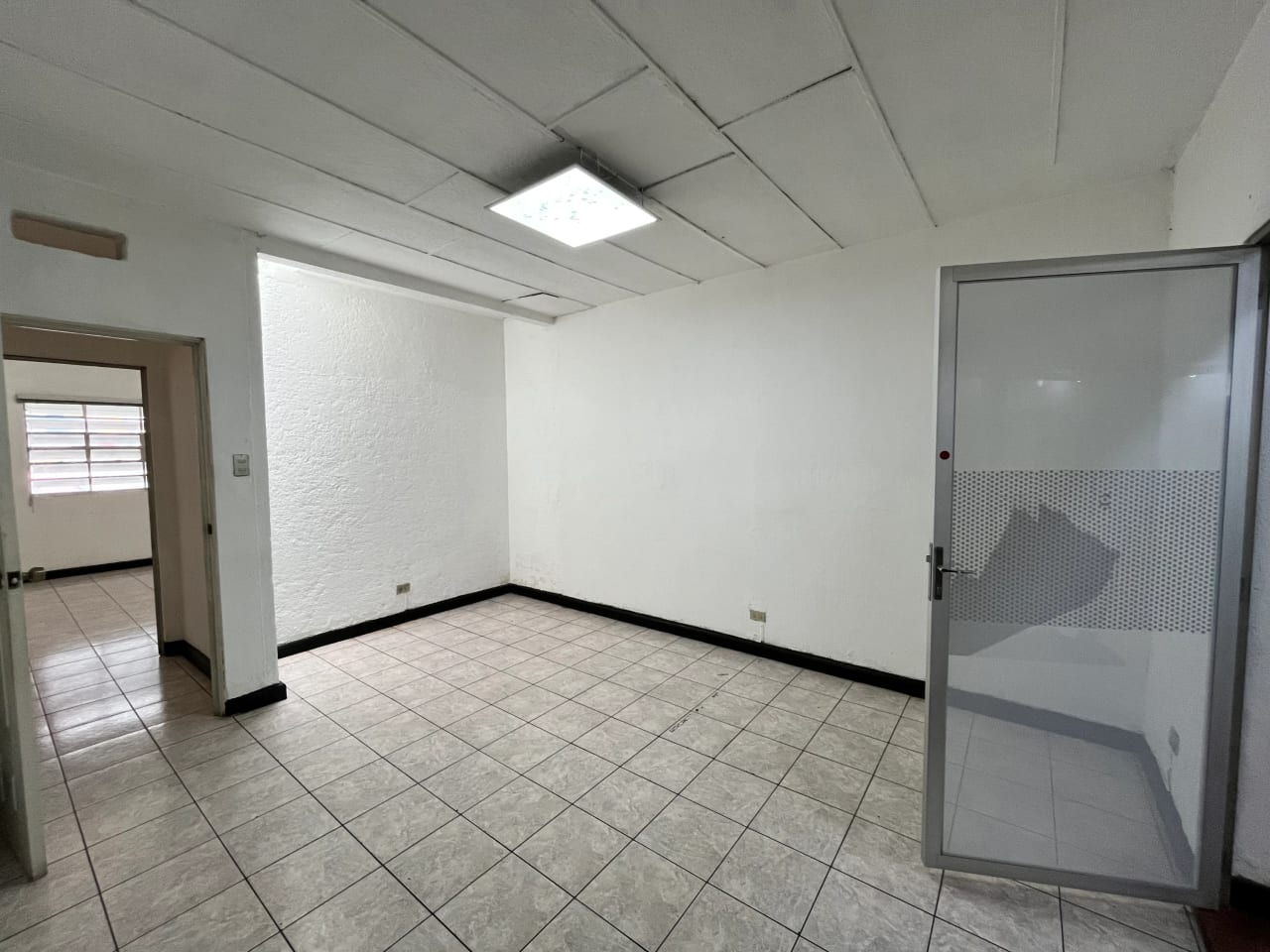 Oficina en alquiler, Avenida Petapa — Oficina en Alquiler en Zona 12, Guatemala, Ciudad — foto 6 de 13
