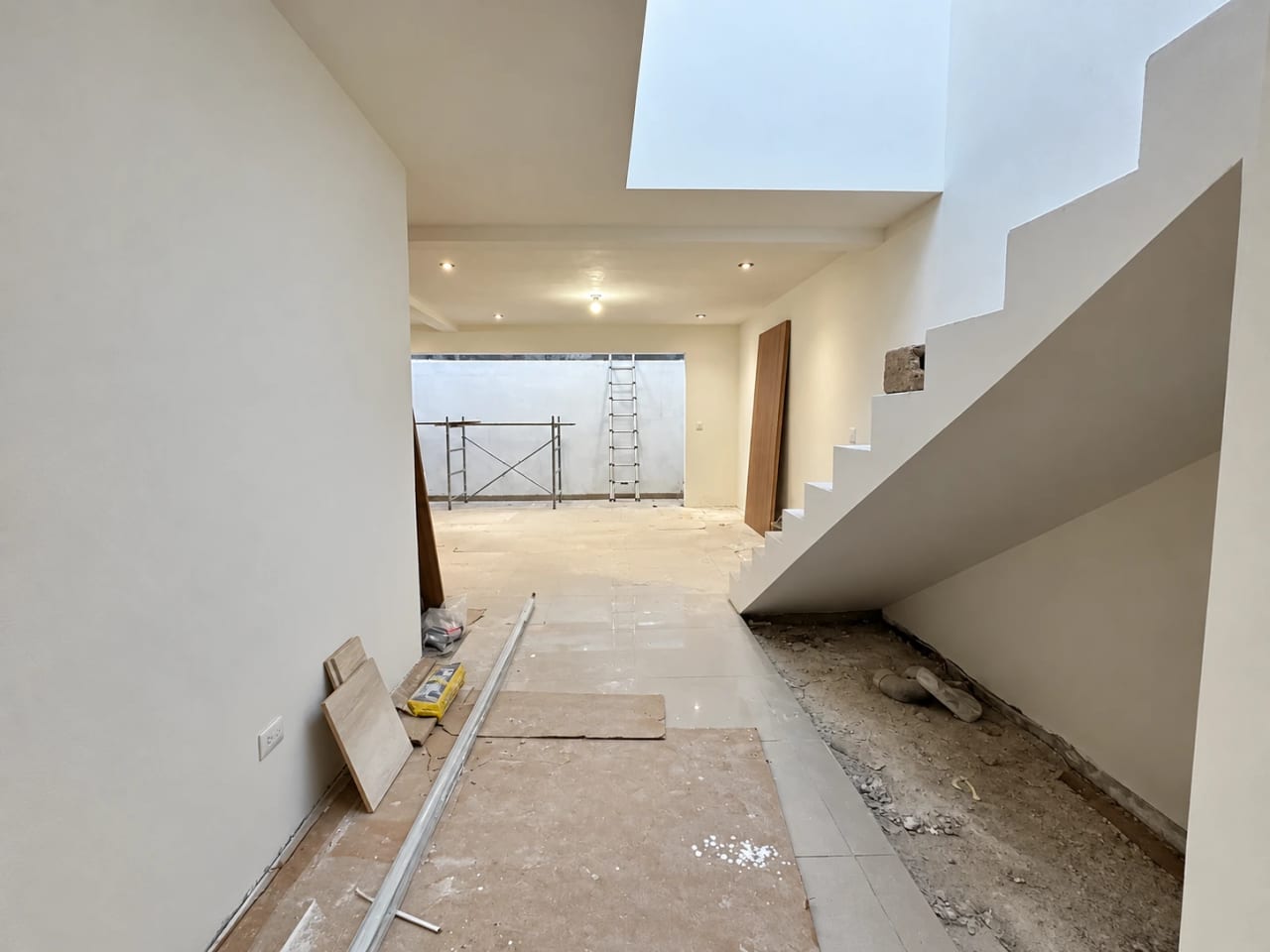 Casa en Venta, San Cristóbal, al lado de PriceSmart y San Kris Mall — Casa en Venta en Zona 8 Mixco, Guatemala, Ciudad — foto 4 de 17