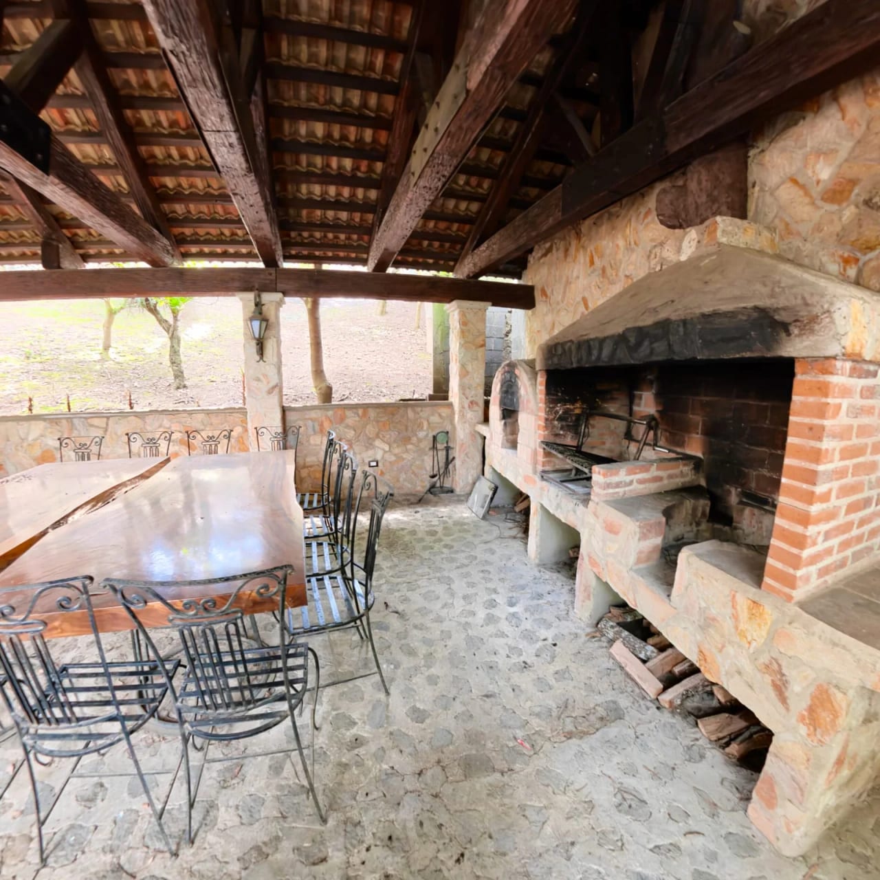 Una Propiedad Extraordinaria para Invertir en un Restaurante — Casa en Venta en Carretera a El Salvador, Guatemala, Ciudad — foto 7 de 7