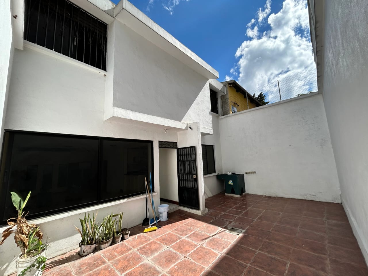 Casa en venta, Lomas de San Jacinto, Zona 10 de Mixco — Casa en Venta en Lomas de San Jacinto, Zona 10 Mixco, Guatemala, Ciudad — foto 4 de 17