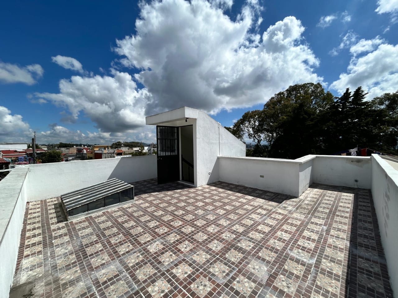 Casa en venta, Lomas de San Jacinto, Zona 10 de Mixco — Casa en Venta en Lomas de San Jacinto, Zona 10 Mixco, Guatemala, Ciudad — foto 17 de 17