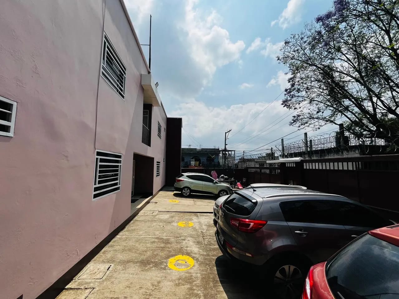 En venta edificio de 4 apartamentos en zona 12, GUAJITOS — Edificio en Venta en Zona 12, Guatemala, Ciudad — foto 3 de 16