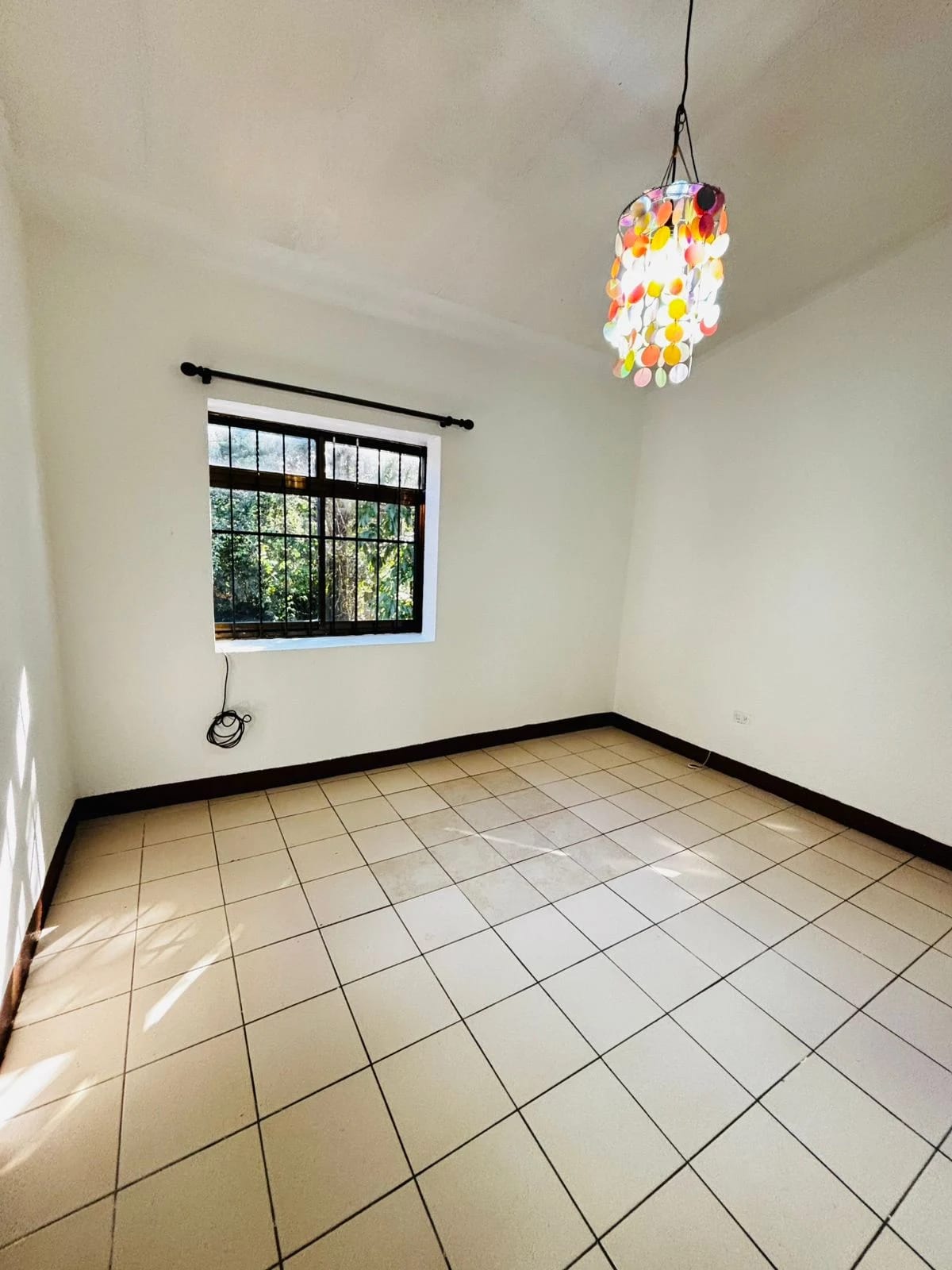 Casa de 3 dormitorios con amplio Jardín, en Km 27 CAES — Casa en Venta en Carretera a El Salvador, Guatemala, Ciudad — foto 9 de 17
