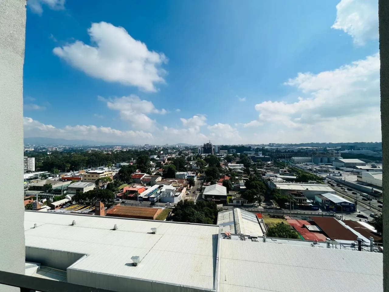 Apartamento de 3 dormitorios en alquiler en Zona 12 — Apartamento en Alquiler en Zona 12, Guatemala, Ciudad — foto 9 de 17