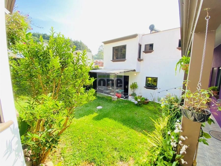 Linda casa con apartamento independiente en Km 25.5 La Fontana — Casa en Venta en Carretera a El Salvador, Guatemala, Ciudad — foto 2 de 15