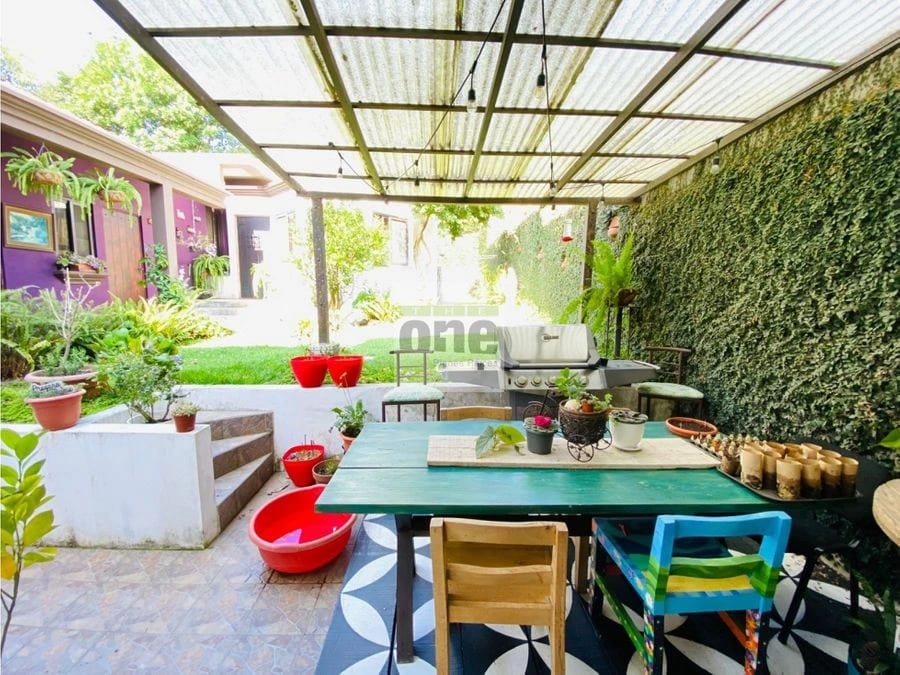 Linda casa con apartamento independiente en Km 25.5 La Fontana — Casa en Venta en Carretera a El Salvador, Guatemala, Ciudad — foto 4 de 15