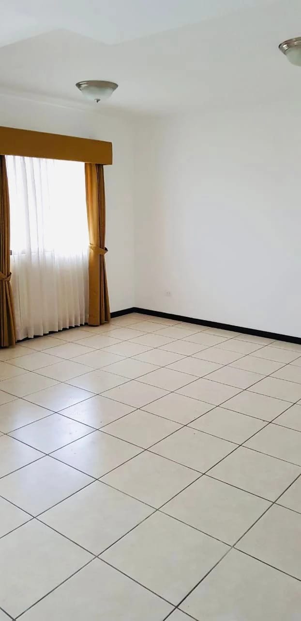 Casa de 4 dormitorios en venta en VH4 Vistas de San Isidro Zona 16 — Casa en Venta en Zona 16, Guatemala, Ciudad — foto 13 de 14