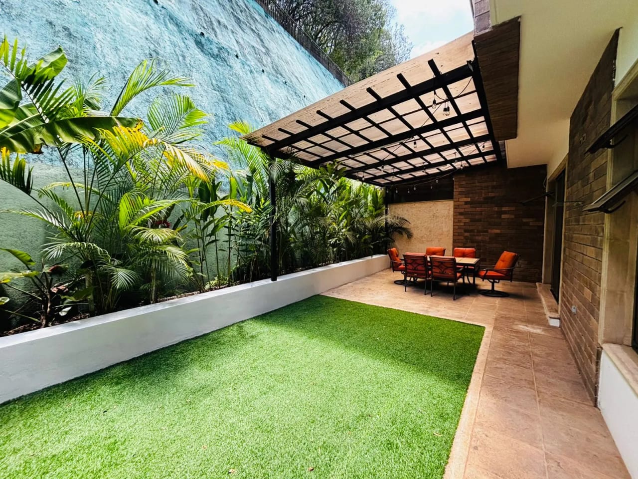 Espectacular casa de 3 dormitorios en venta en Zona 10 Oakland — Casa en Venta en Zona 10, Guatemala, Ciudad — foto 5 de 17