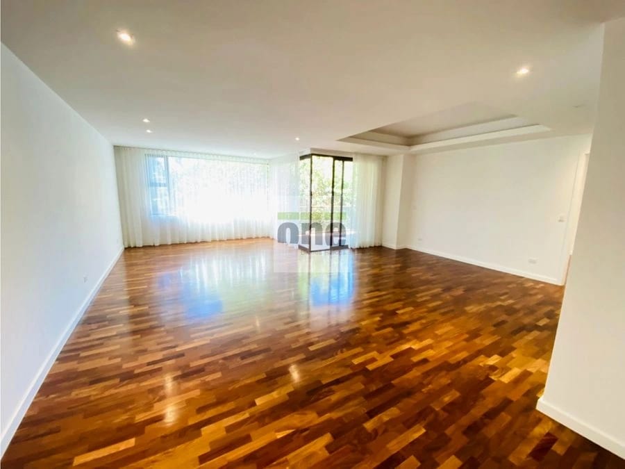 Hermoso y amplio apartamento de lujo en zona 10 — Apartamento en Alquiler en Zona 10, Guatemala, Ciudad — foto 8 de 13