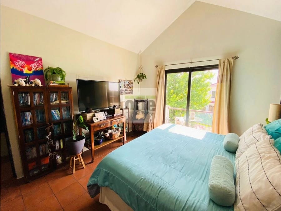Linda casa en venta, cuenta con apartamento independiente en LA FONTANA — Apartamento en Venta en Carretera a El Salvador, Guatemala, Ciudad — foto 8 de 15