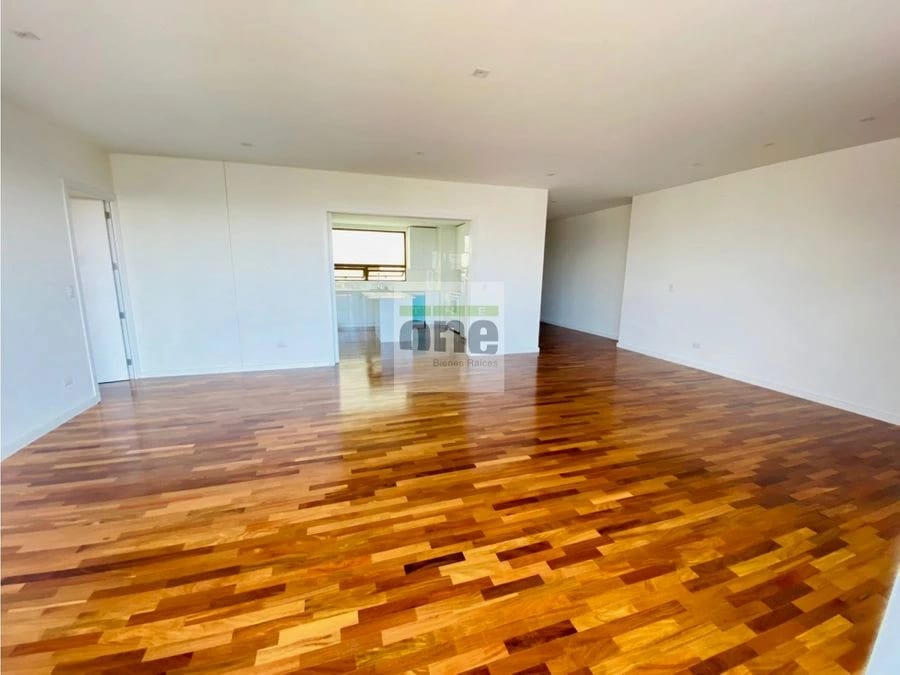 Apartamento de Lujo de 3 dormitorios en zona 10 — Apartamento en Alquiler en Zona 10, Guatemala, Ciudad — foto 6 de 13