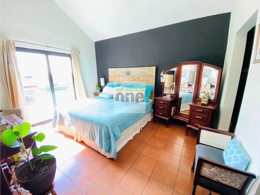 Hermosa casa con jardín y pérgola en Km 25.5 Carretera a El Salvador — Casa en Venta en Carretera a El Salvador, Guatemala, Ciudad — foto 6 de 15