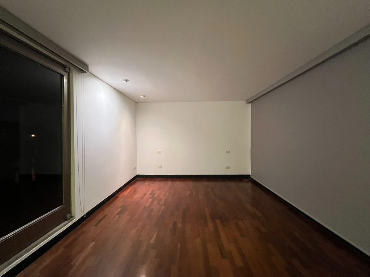 Apartamento de 1 dormitorio con linda terraza en Zona 10 Oakland — Apartamento en Alquiler en Zona 10, Guatemala, Ciudad — foto 5 de 7