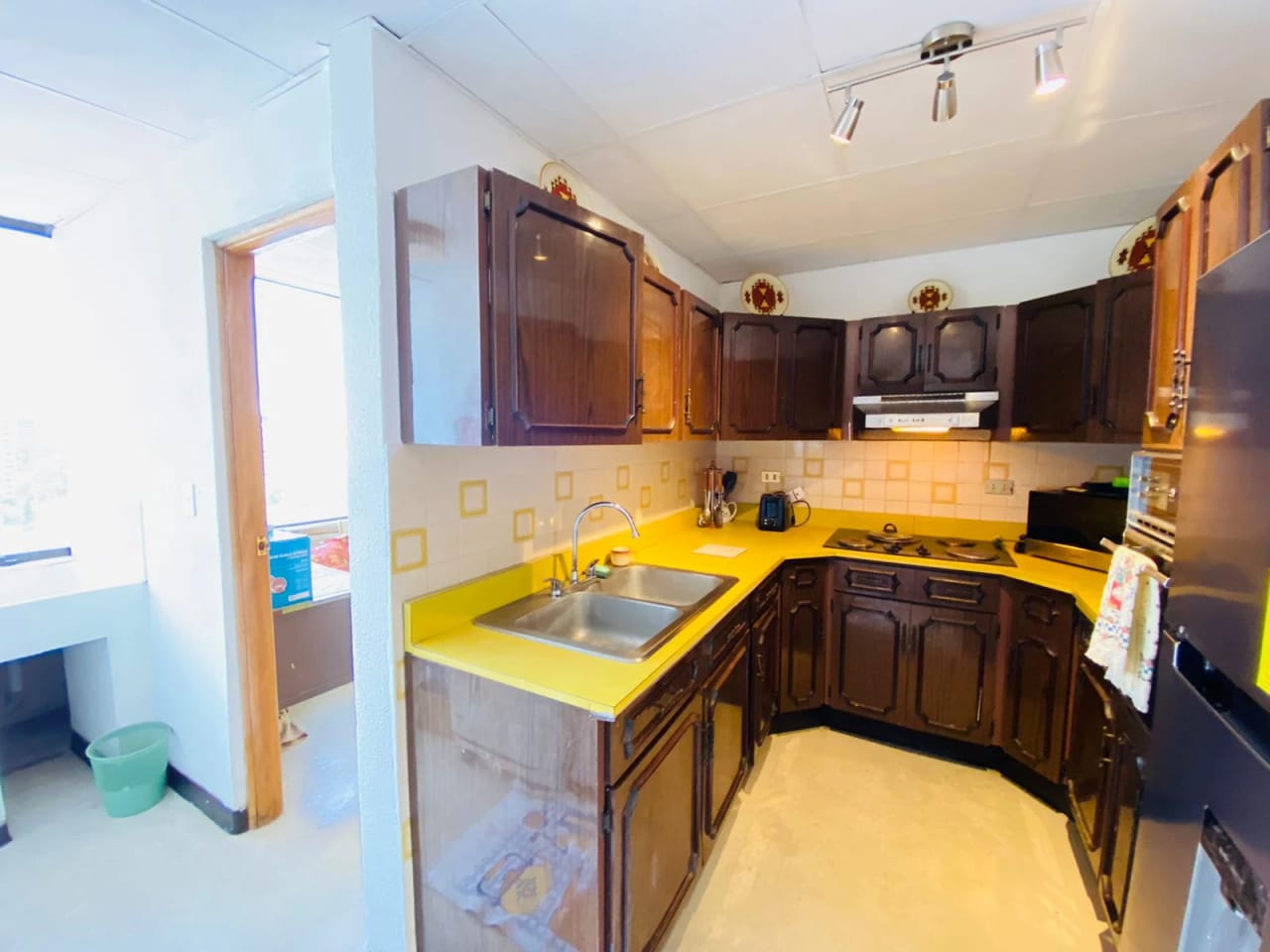 Alquiler Apartamento Amueblado Zona 10 – Excelente Ubicación — Apartamento en Alquiler en Zona 10, Guatemala, Ciudad — foto 13 de 14