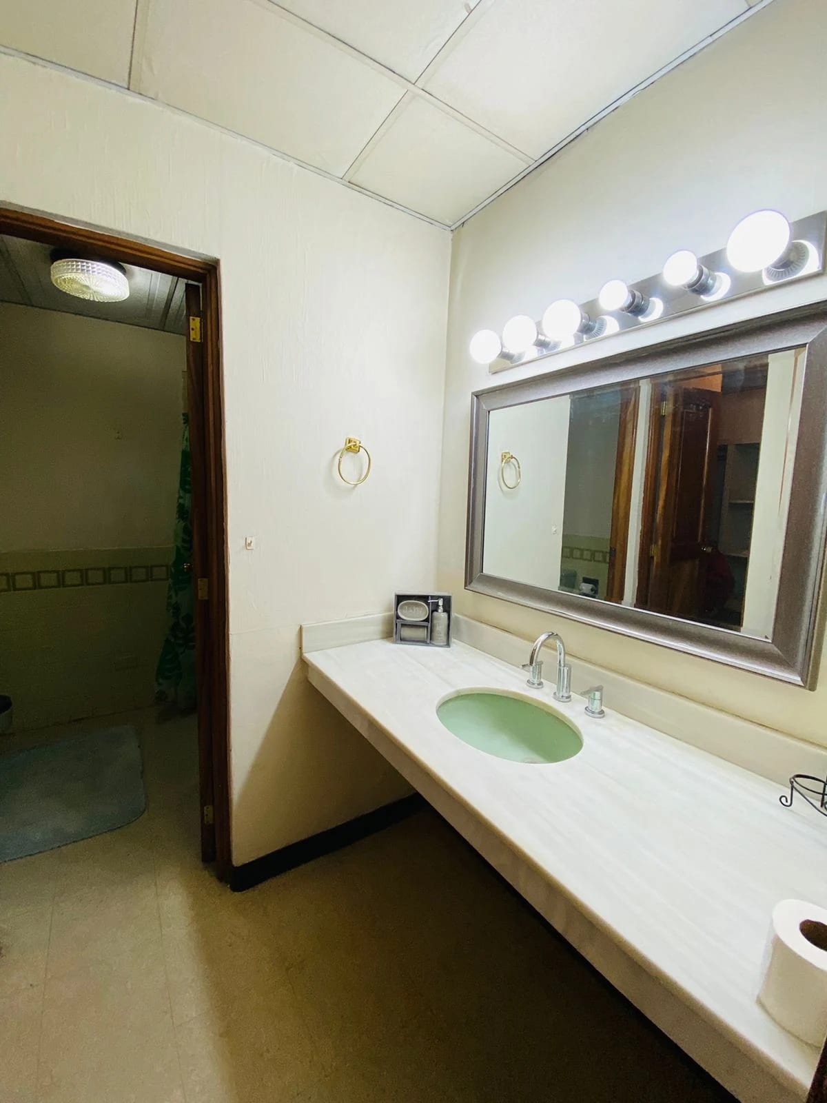 Renta de Apartamento Amueblado en Zona 10 con Todo lo que Necesitas — Apartamento en Alquiler en Zona 10, Guatemala, Ciudad — foto 7 de 14