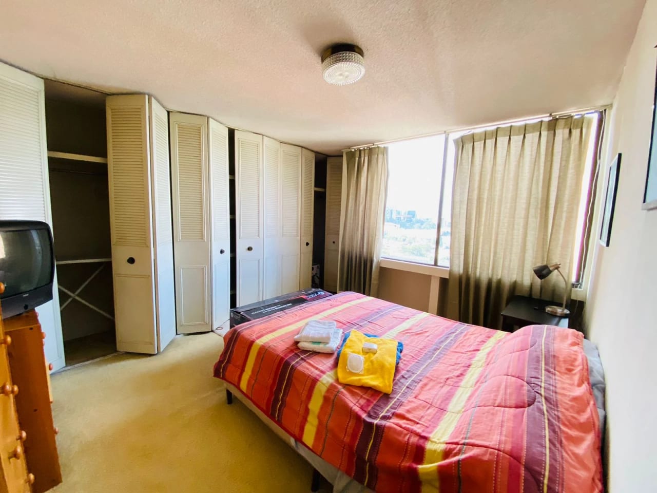 Renta de Apartamento Amueblado en Zona 10 con Todo lo que Necesitas — Apartamento en Alquiler en Zona 10, Guatemala, Ciudad — foto 10 de 14