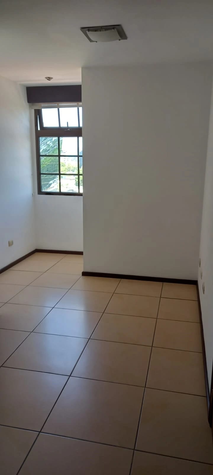 Lindo Apartamento de 1 dormitorio con 75 Mts. en zona 10 — Apartamento en Alquiler en Zona 10, Guatemala, Ciudad — foto 2 de 11
