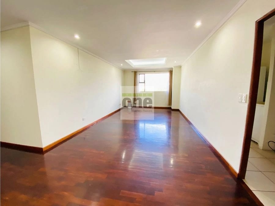 En venta Apartamento de 2 dormitorios, cuarto de servicio en zona 10 — Apartamento en Venta en Zona 10, Guatemala, Ciudad — foto 1 de 13