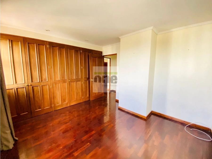 En venta Apartamento de 2 dormitorios, cuarto de servicio en zona 10 — Apartamento en Venta en Zona 10, Guatemala, Ciudad — foto 5 de 13