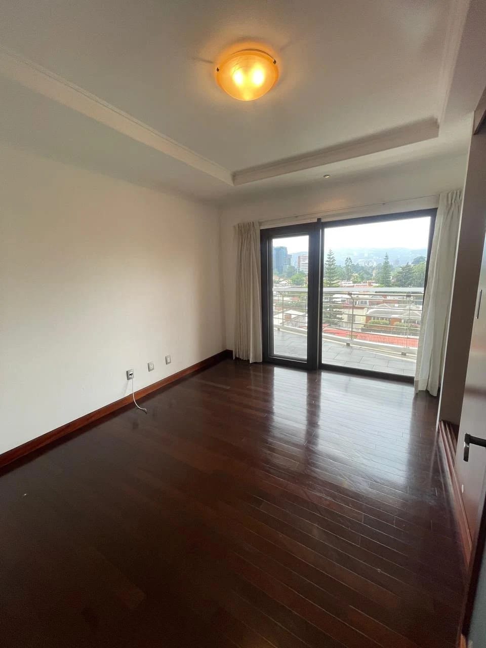 Exclusivo apartamento de 295 mts. en zona 14 TADEUS — Apartamento en Alquiler en Zona 14, Guatemala, Ciudad — foto 10 de 16