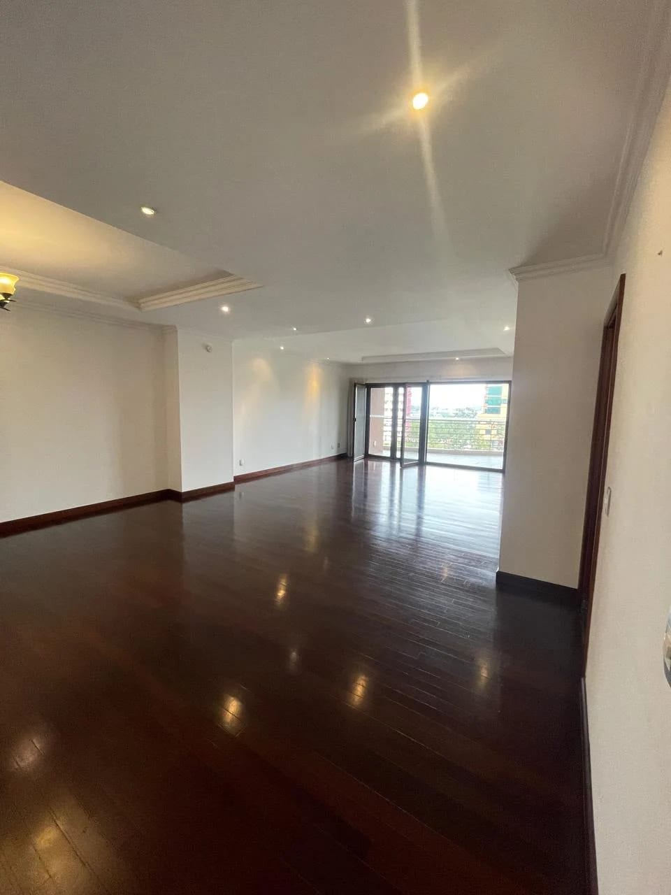 Exclusivo apartamento de 295 mts. en zona 14 TADEUS — Apartamento en Alquiler en Zona 14, Guatemala, Ciudad — foto 14 de 16
