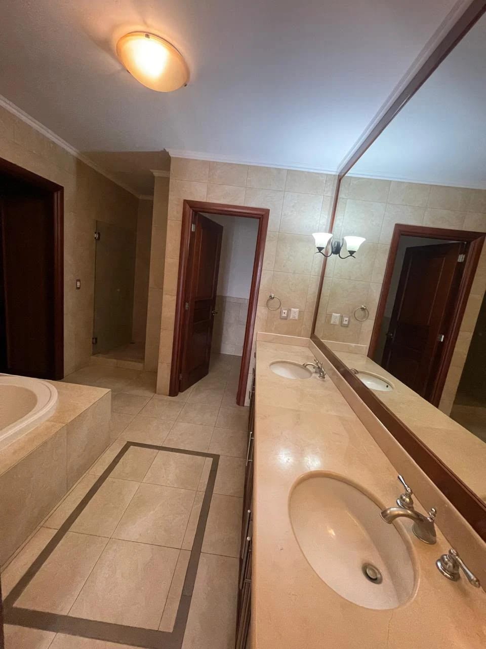 Exclusivo apartamento de 295 mts. en zona 14 TADEUS — Apartamento en Alquiler en Zona 14, Guatemala, Ciudad — foto 16 de 16