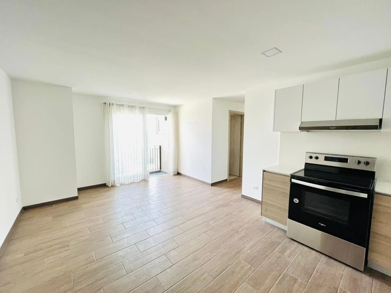 Apartamento en zona 12, conexiones hacia Avenida Petapa y Periférico — Apartamento en Alquiler en Zona 12, Guatemala, Ciudad — foto 10 de 17