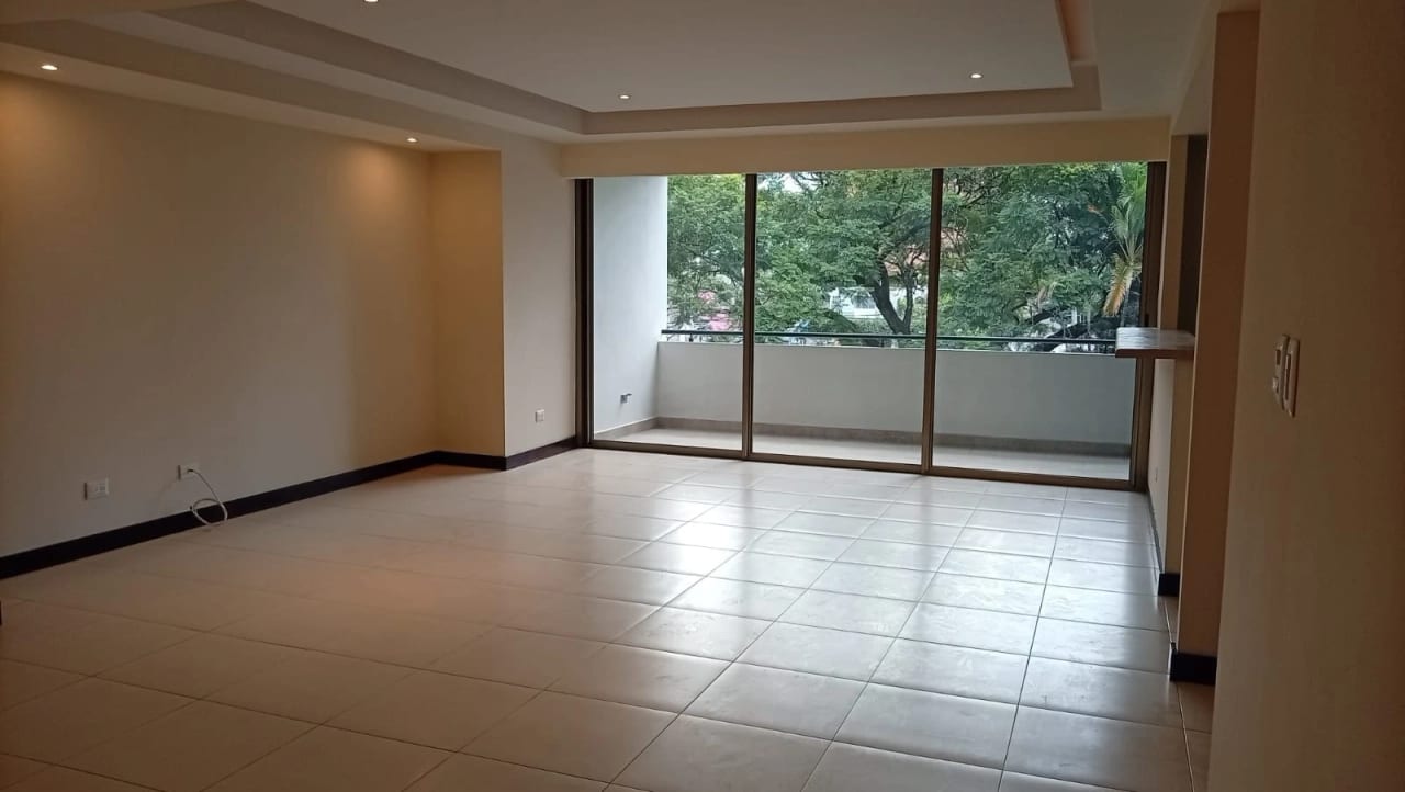 Apartamento de 2 dormitorios con 186 Mts. en alquiler en zona 14 — Apartamento en Alquiler en Zona 14, Guatemala, Ciudad — foto 8 de 9