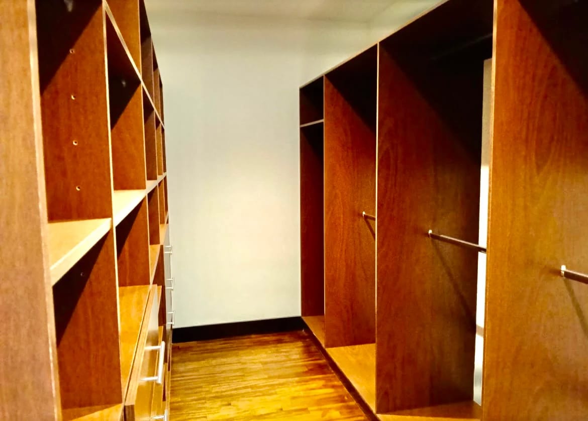 Apartamento de 4 dormitorios de 452 metros en zona14 — Apartamento en Alquiler en Zona 14, Guatemala, Ciudad — foto 3 de 10
