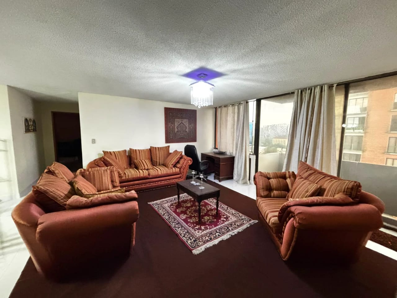 AMPLIO Apartamento amueblado de 2 dormitorio zona 10 — Apartamento en Alquiler en Zona 10, Guatemala, Ciudad — foto 11 de 11