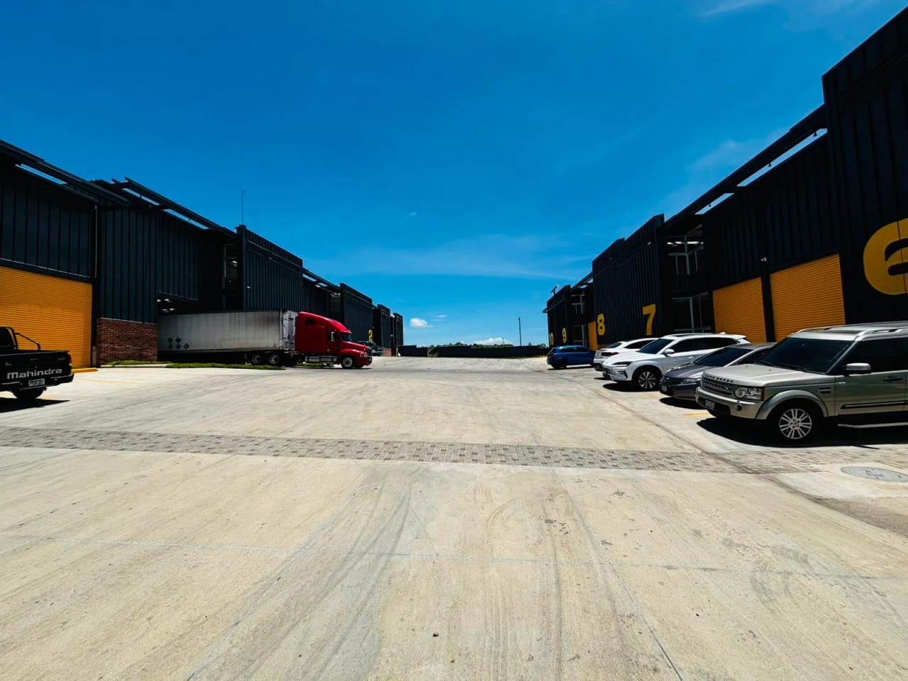 Centro de Negocios K22 Alquilo Bodega de 652 Mts — Bodega / Ofibodega en Alquiler en Carretera a El Salvador, Guatemala, Ciudad — foto 2 de 8