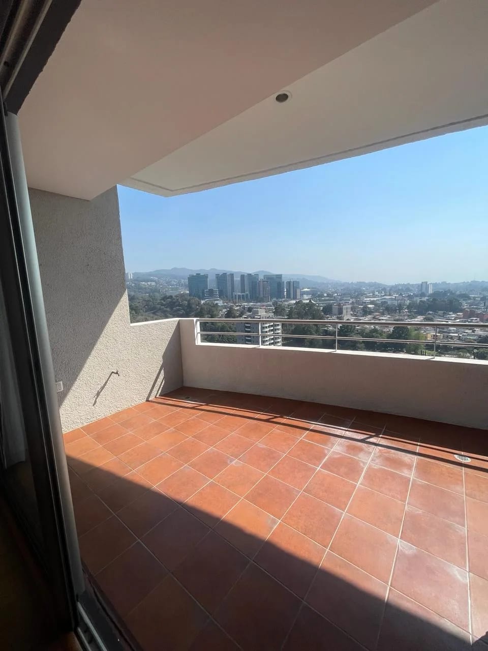 Lindo y amplio apartamento en alquiler en Zona 15 Botticelli — Apartamento en Alquiler en Zona 15, Guatemala, Ciudad — foto 2 de 17